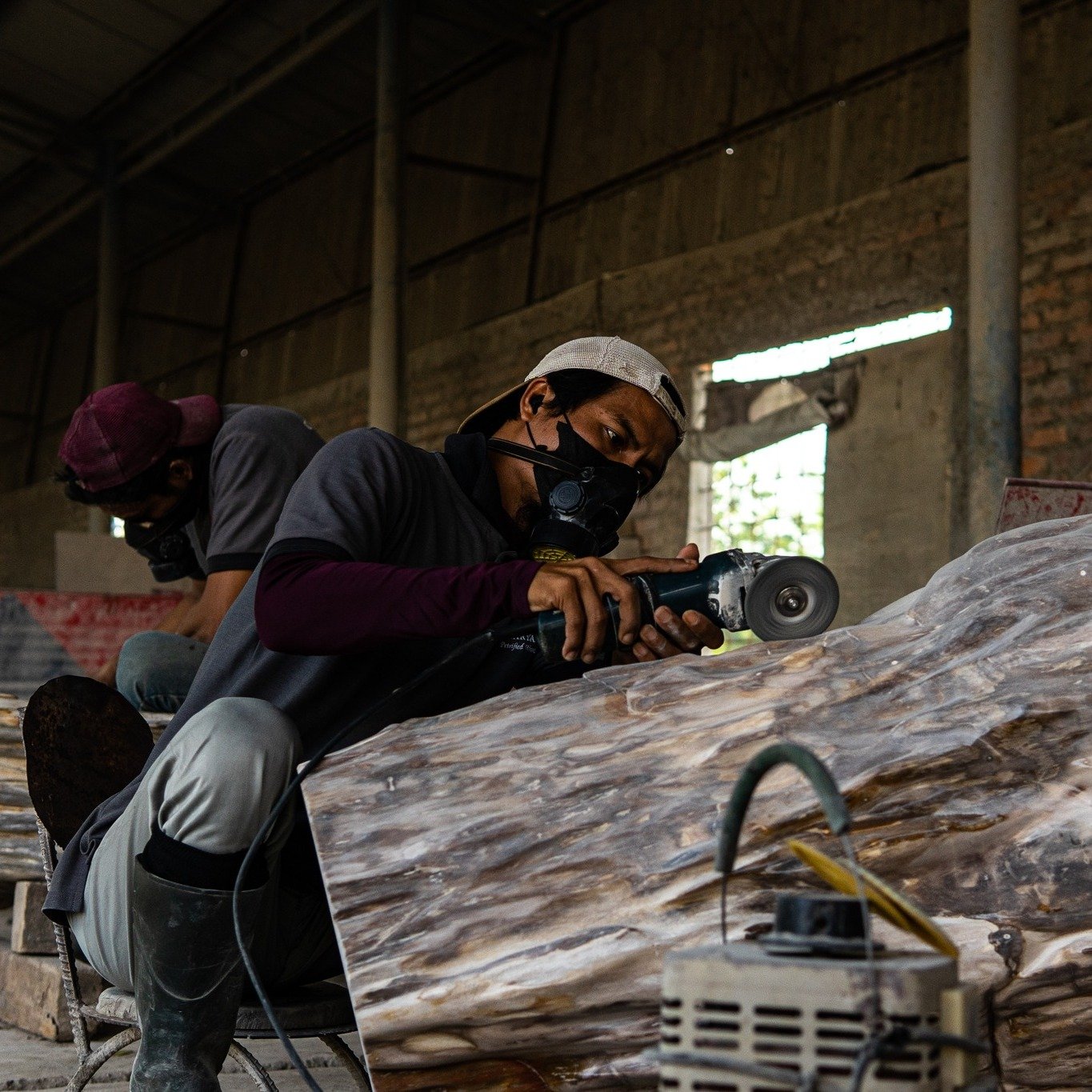 Koleksi produk Java Petrified Wood